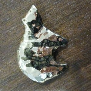 Bear Goldtone Hammered Brooch est 2"×1"